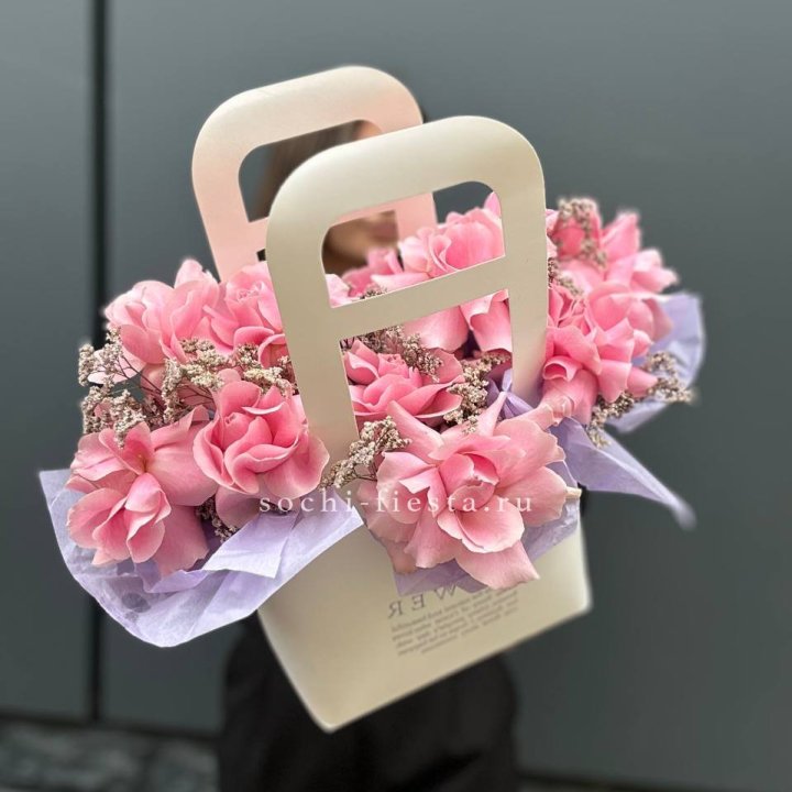 Сумочка розовых роз "Плинки" в Благовещенске