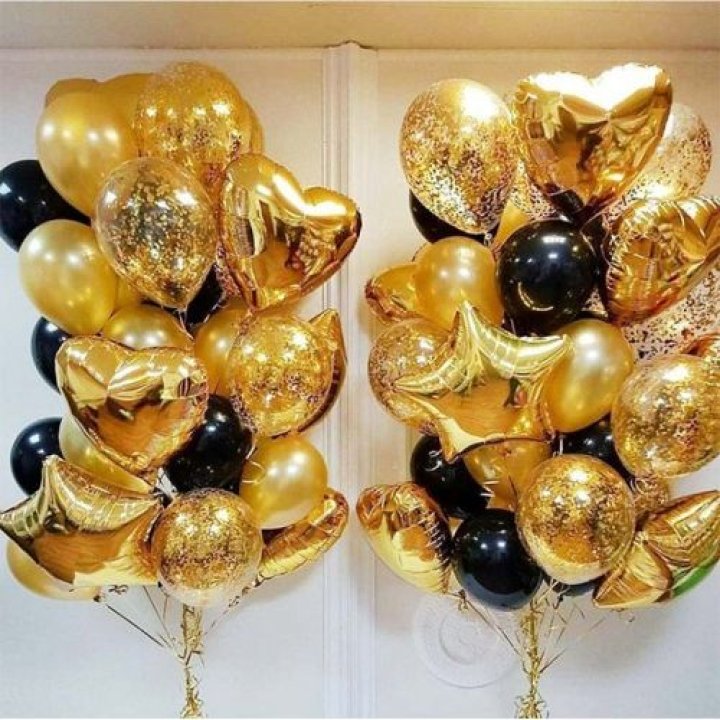 Фонтан шаров "Чёрное золото" в Благовещенске