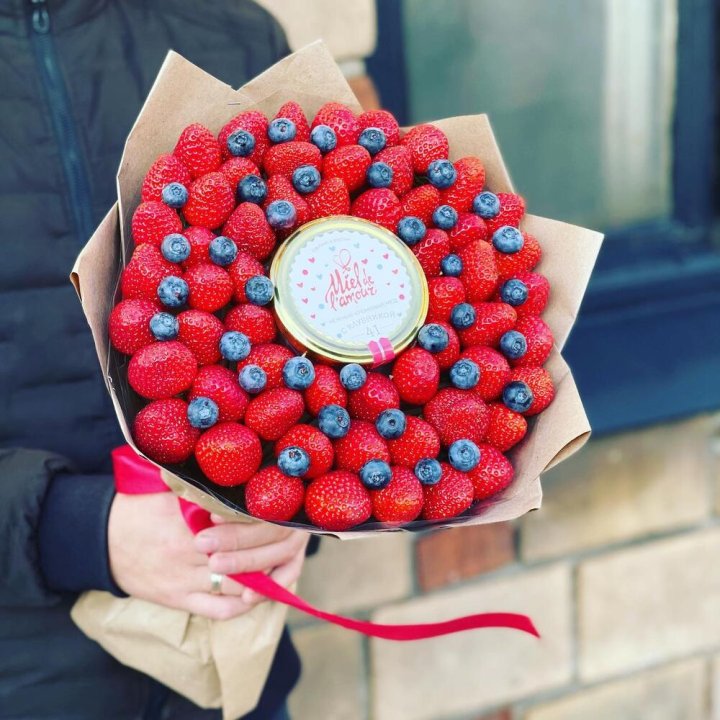 "Клубника и мёд" в Благовещенске