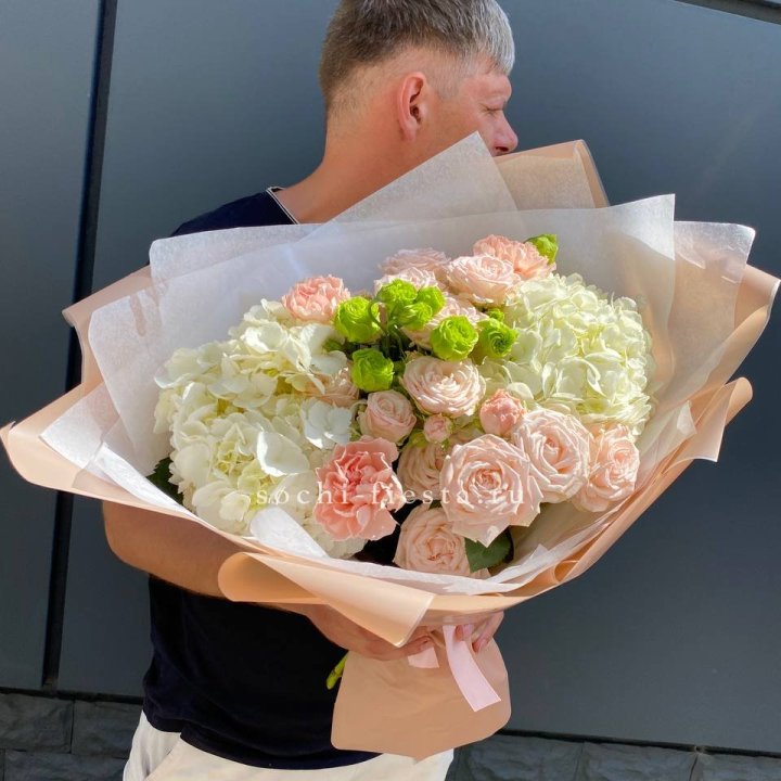 Авторский букет "Нежный крем" в Благовещенске