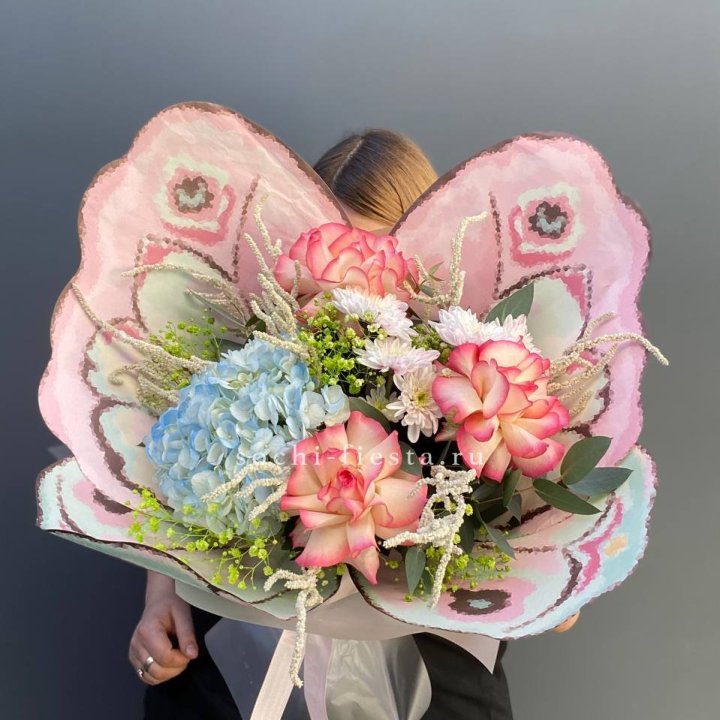 Дизайнерский букет бабочка №5 в Благовещенске