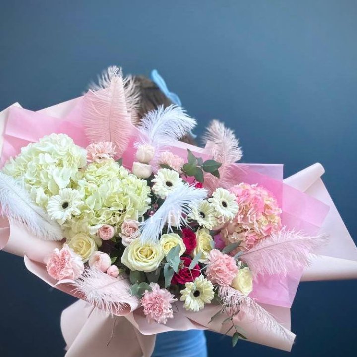 Дизайнерский букет "Валенсия-3" в Благовещенске