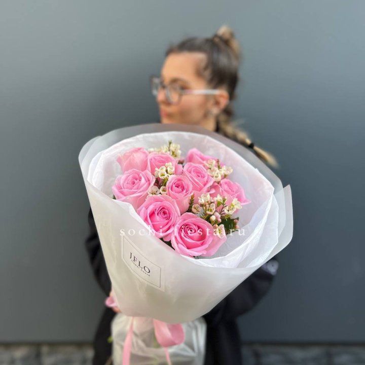 Букет розовых роз  в Благовещенске