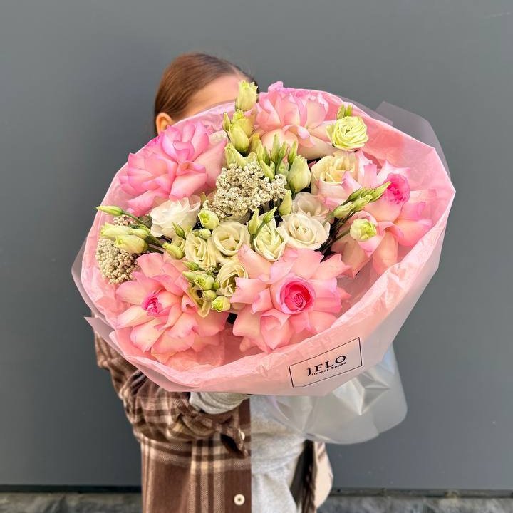 Букет "Розы с эустомой" в Благовещенске