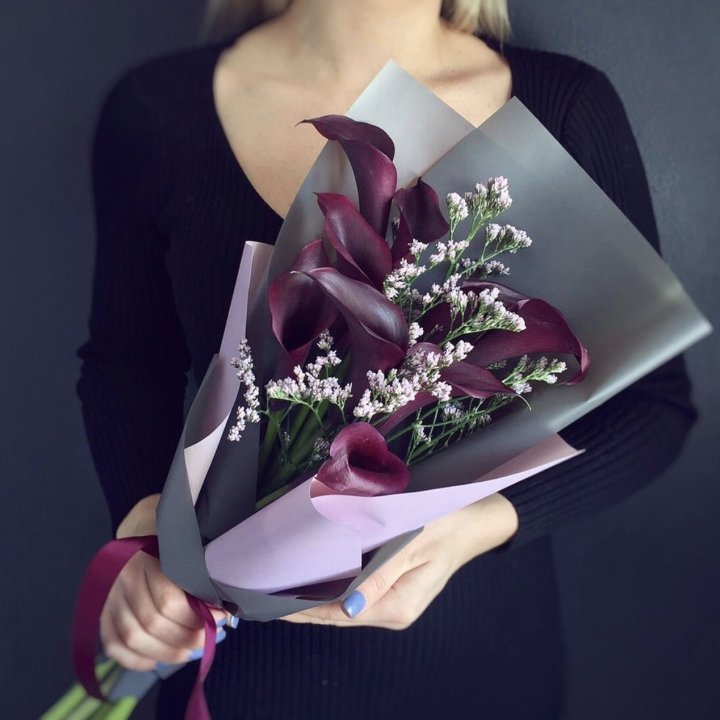 Букет фиолетовых калл в Благовещенске