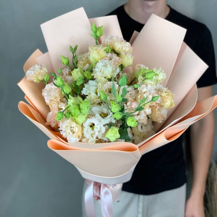 Букет эустом "Крем" в Благовещенске