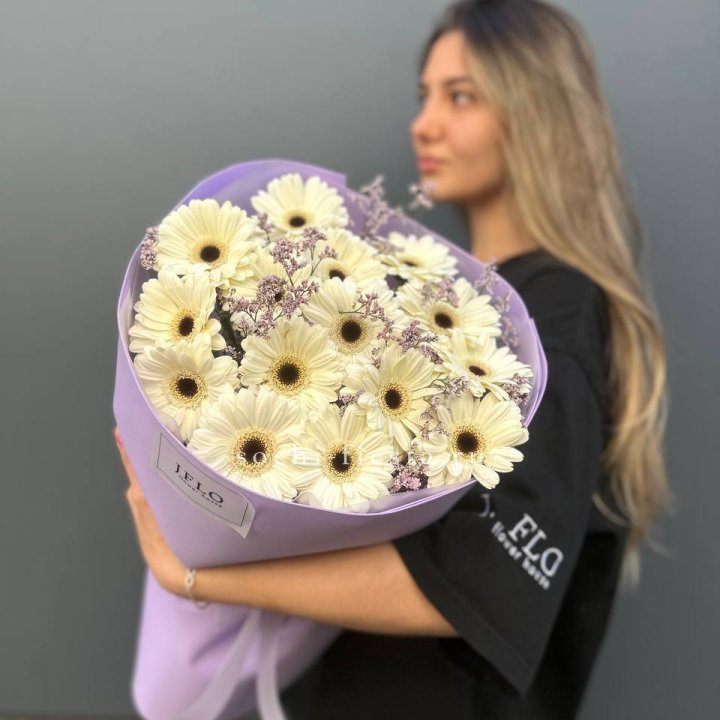 Букет голландских гербер "Лавандер" в Благовещенске
