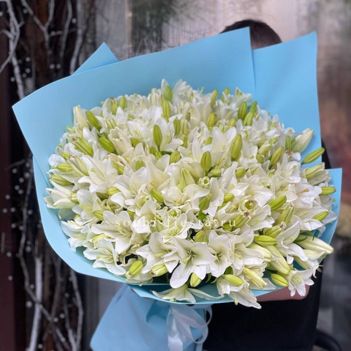 51 лилия в оформлении в Благовещенске