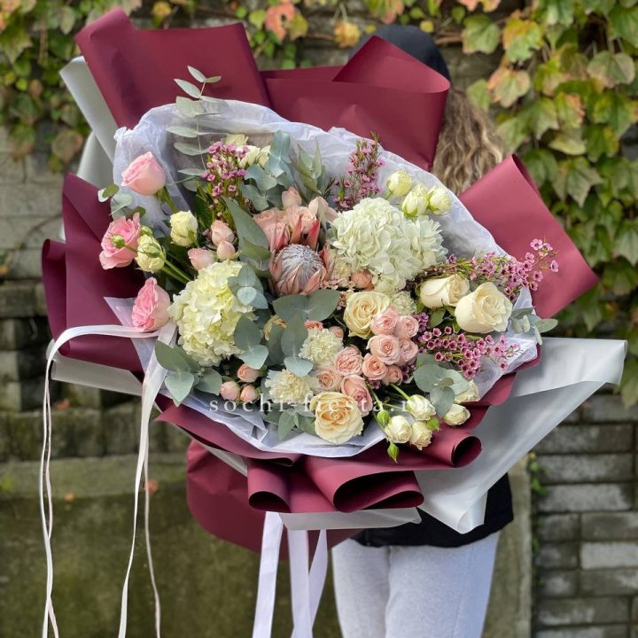 Авторский букет с протеей №1 в Благовещенске