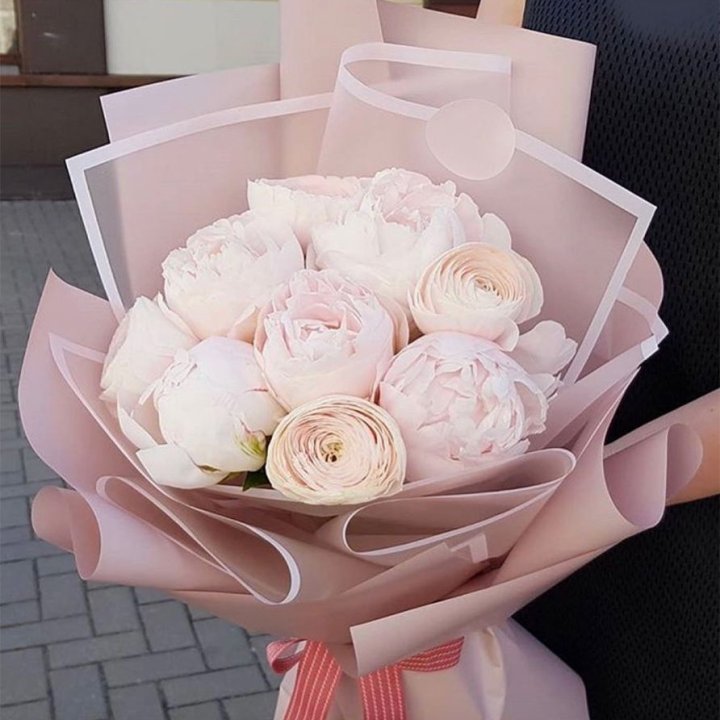 Пионы и ранункулюсы в Благовещенске