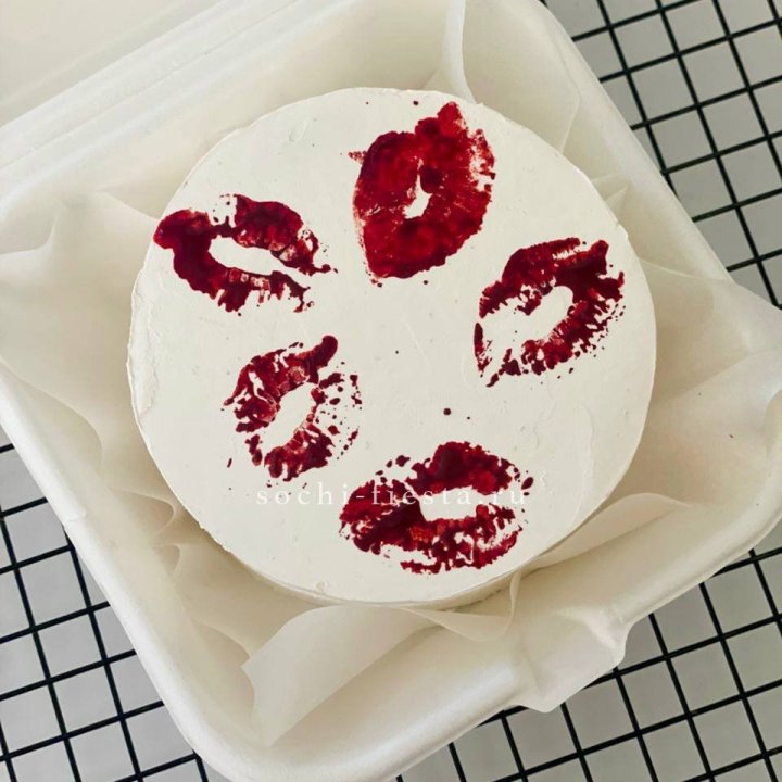 Бенто-торт "Поцелуй" в Благовещенске