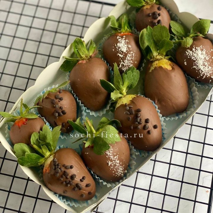 Клубника в шоколаде 10 ягод в Благовещенске