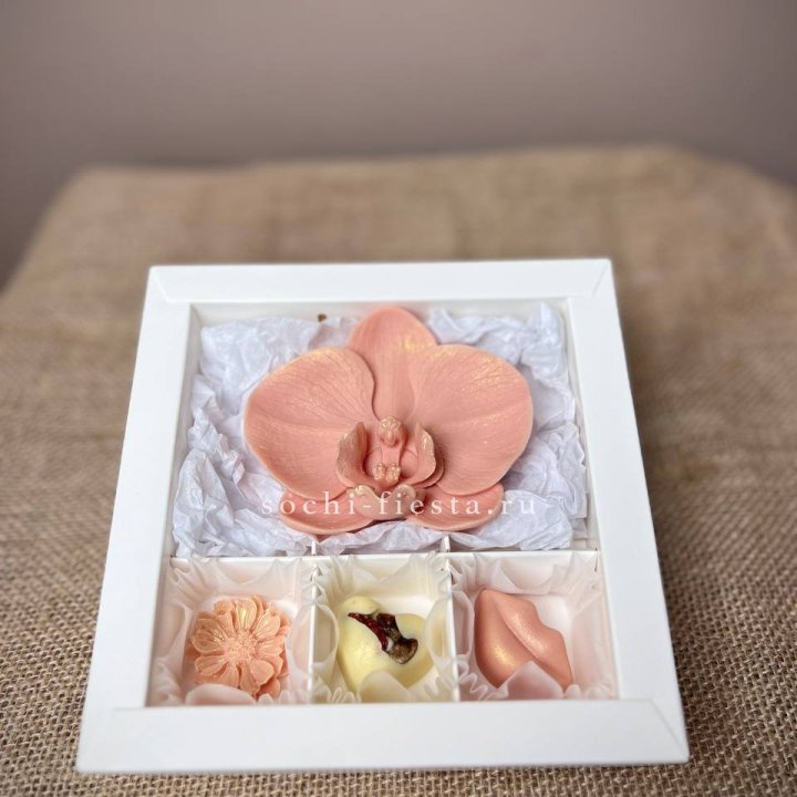 Конфеты из шоколада с Орхидеей в Благовещенске