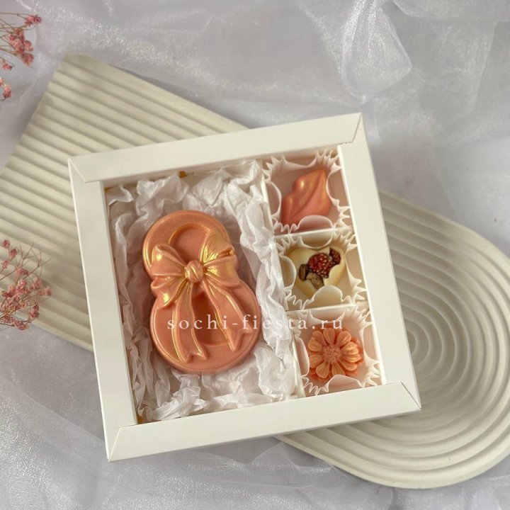 Конфеты из шоколада 8 Марта в Благовещенске