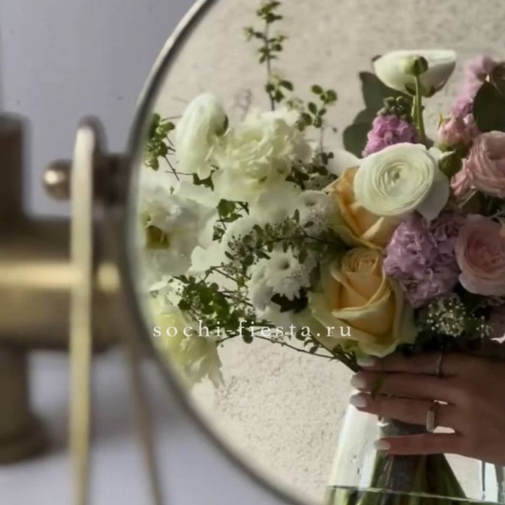 Цветочная подписка "Пакет средний" в Благовещенске