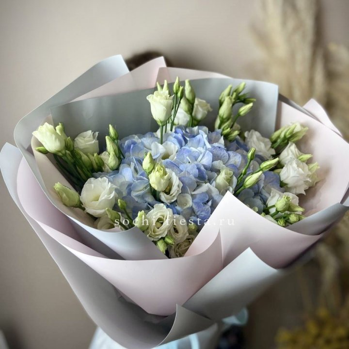 Букет с гортензией "Адель" в Благовещенске