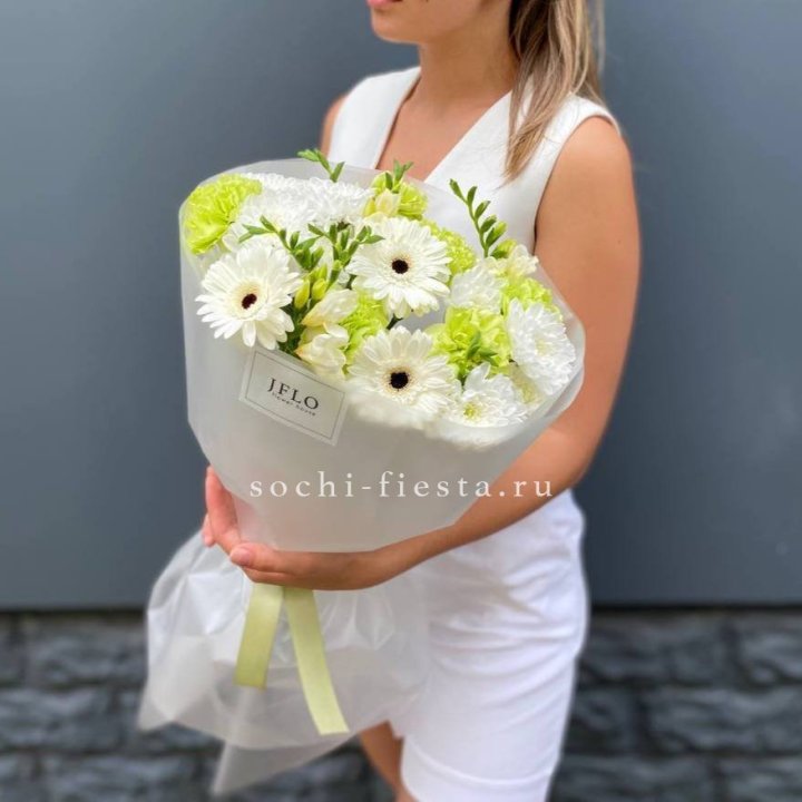 Букет "Джиржи фловерс" в Благовещенске