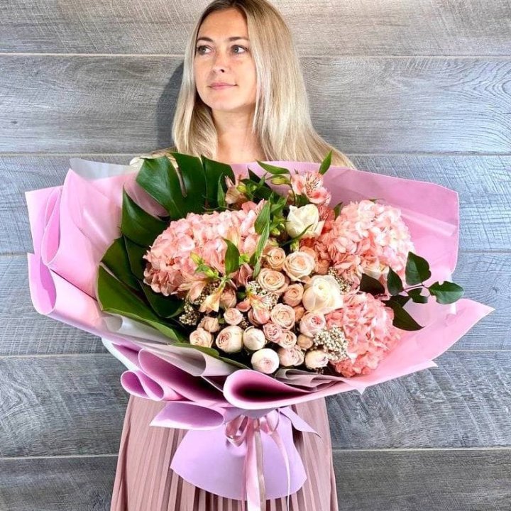 Дизайнерский букет "Валенсия-2" в Благовещенске