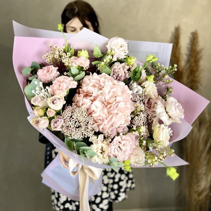 Дизайнерский букет "Трели кримс" в Благовещенске