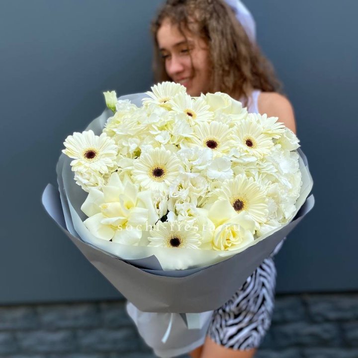  Букет "Вайт люксур" в Благовещенске