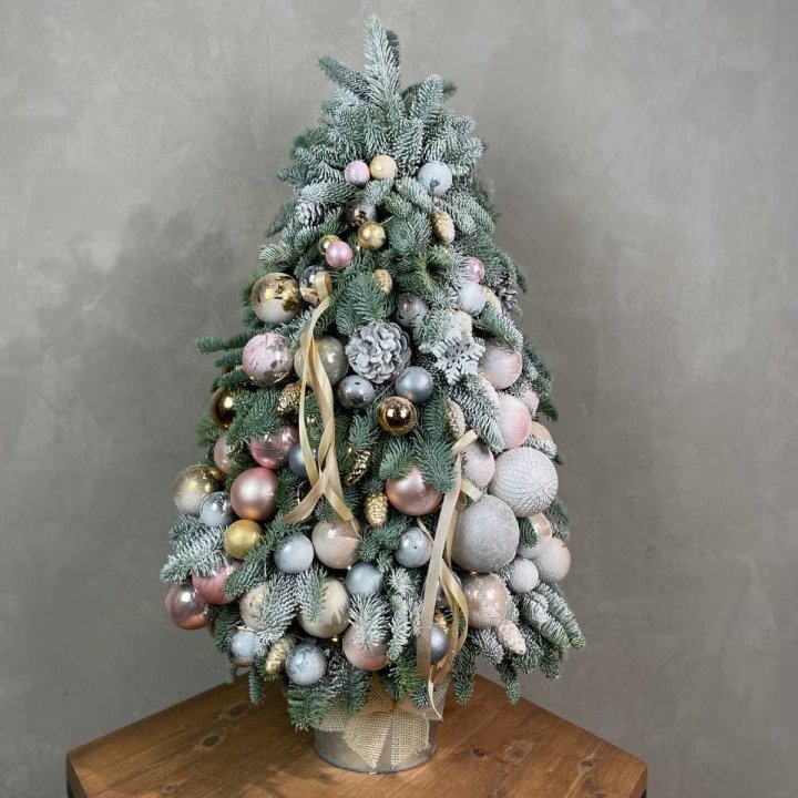 Новогодняя ёлка из веток датского нобилиса в Благовещенске