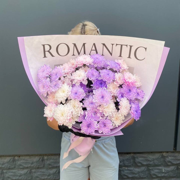 Букет сиреневых хризантем в Благовещенске