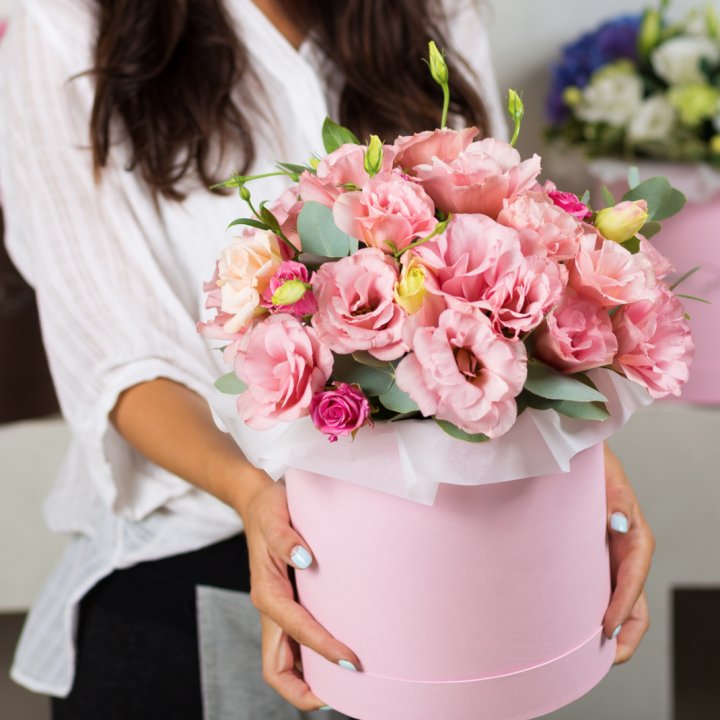 Эустома в шляпной коробке в Благовещенске