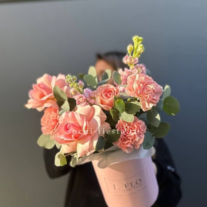 Цветы в боксе "Сизара" в Благовещенске