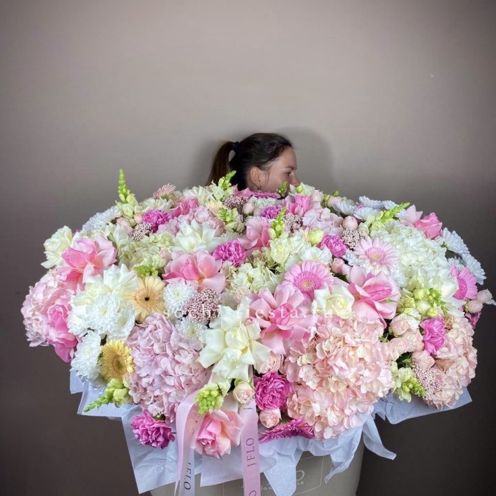 Корзина цветов «Рандеву» в Благовещенске