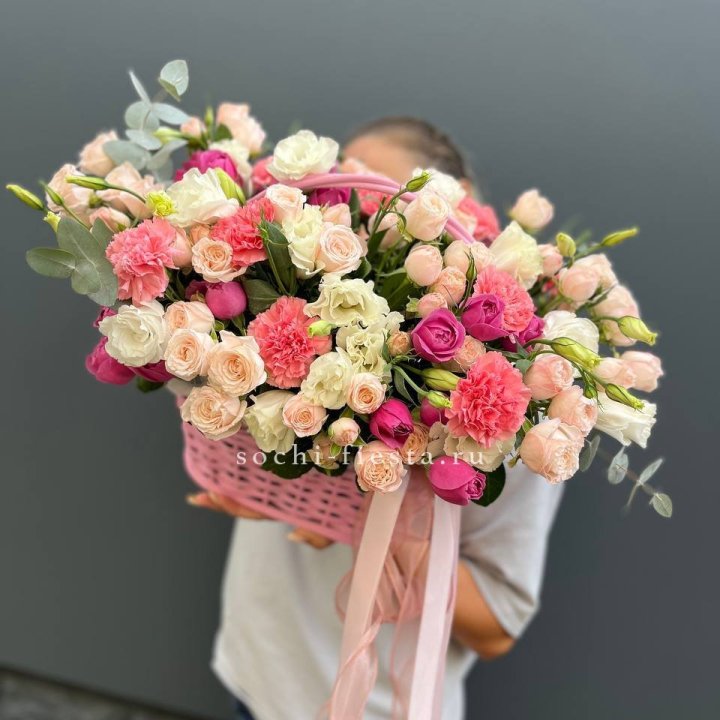 Цветочная корзина "Флоренция" в Благовещенске