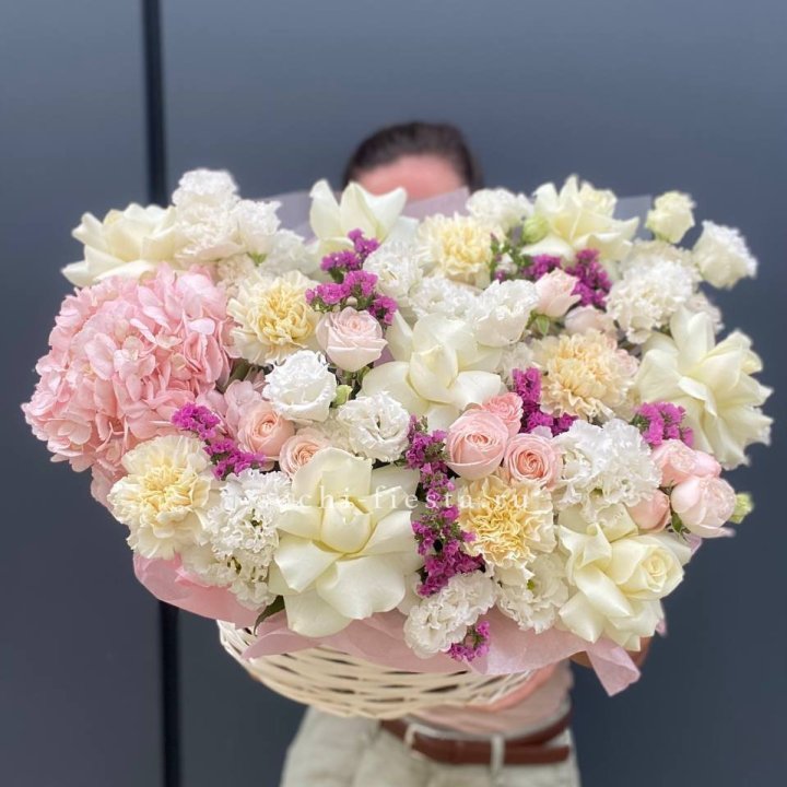 Корзина "Воздушная нежность" в Благовещенске