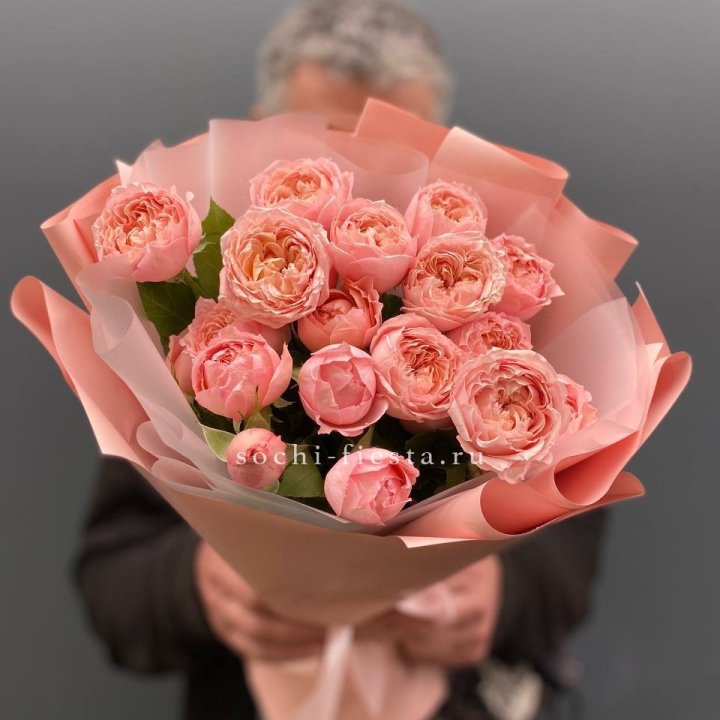 Букет комплимент из кустовых роз Джульетта в Благовещенске