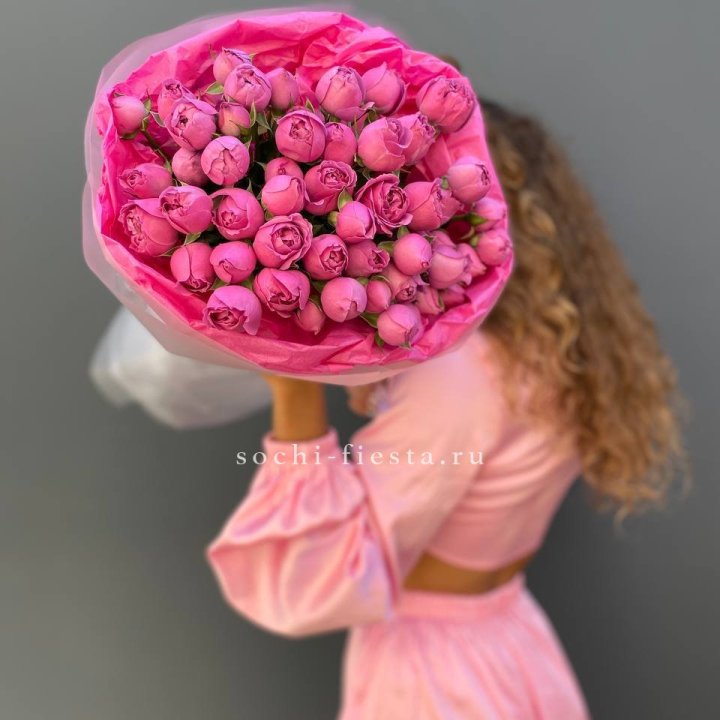 Букет из пионовидных роз  в Благовещенске