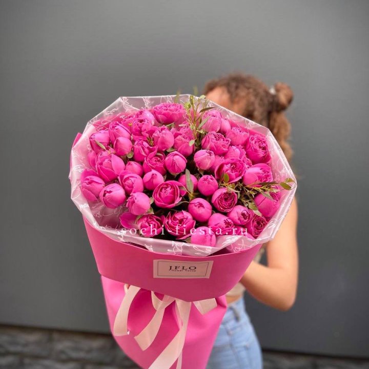 Кустовые розы букет Мисти Баблс в Благовещенске