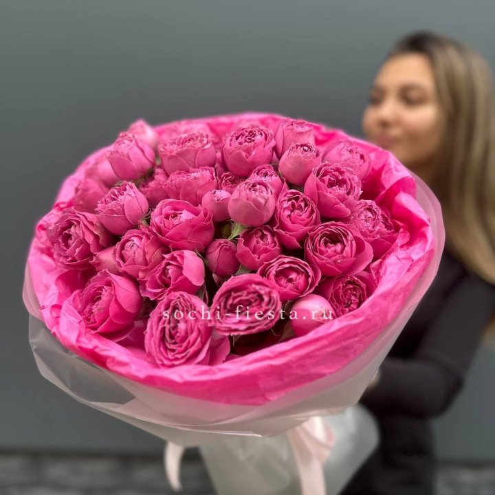 Букет из пионовидных роз  в Благовещенске