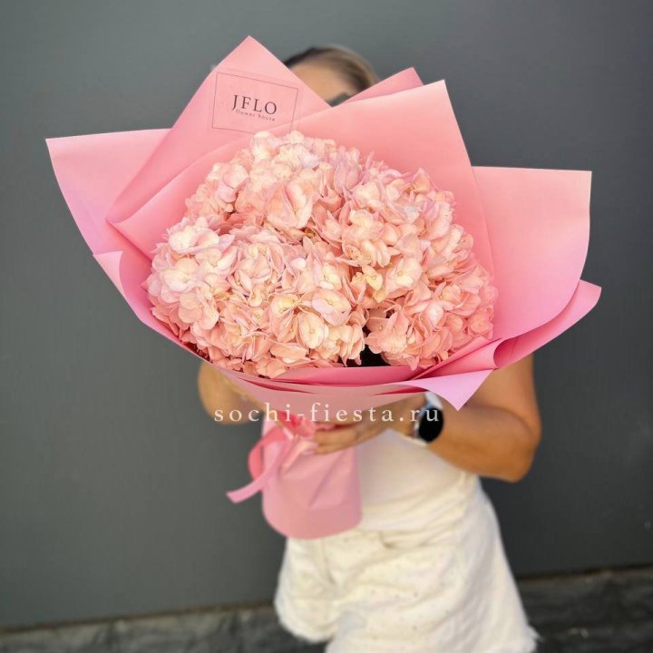 Букет гортензий "Крем" в Благовещенске