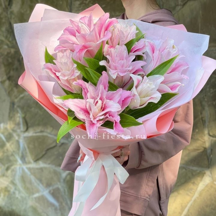 Букет пионовидных лилий №2 в Благовещенске