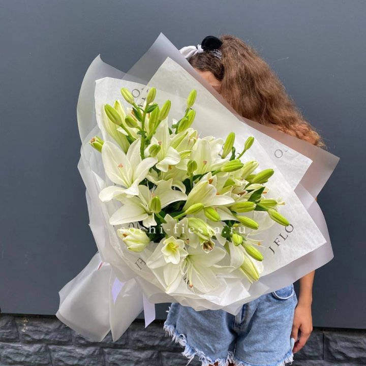 Букет  лилий "Воздушный"  в Благовещенске