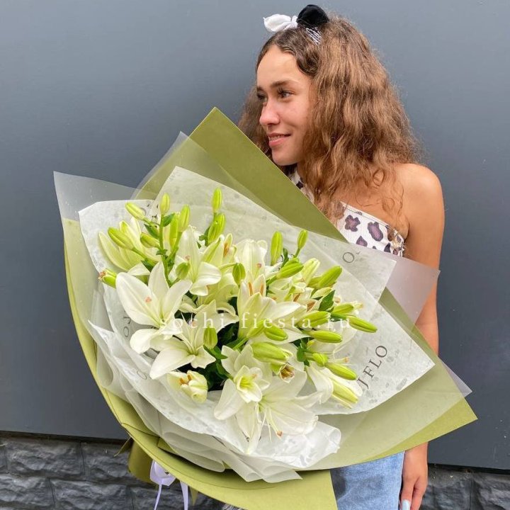 Букет  лилий "Изумруд" в Благовещенске