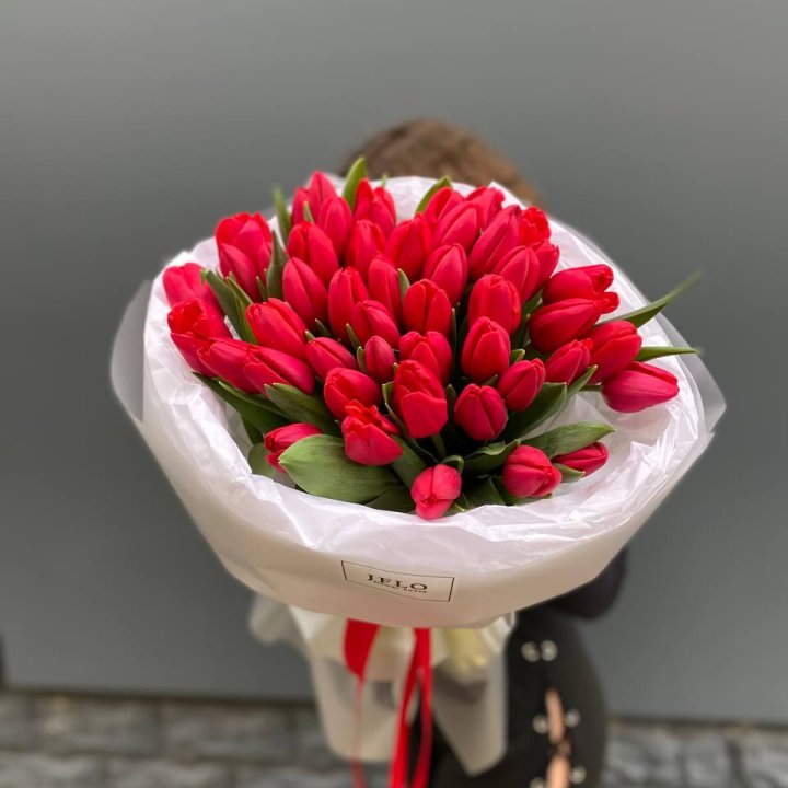 51 тюльпан "Любовь" в Благовещенске