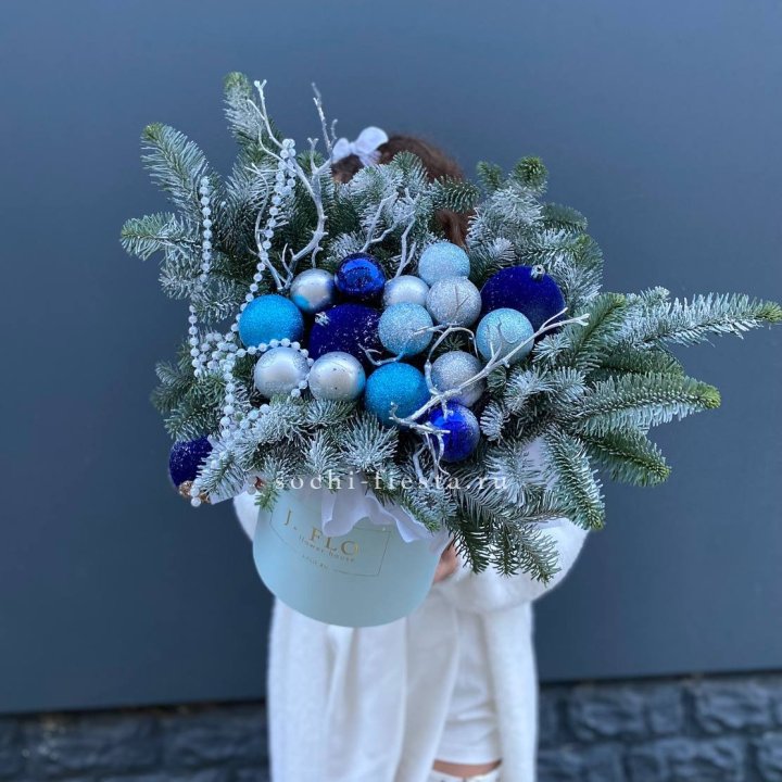 Композиция "Голубая бездна" в Благовещенске