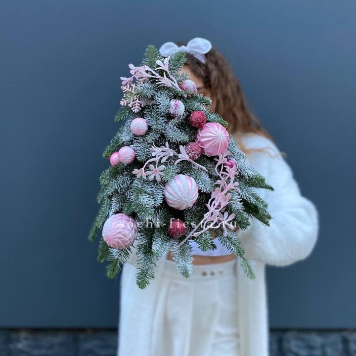 Новогодняя елочка "Розе" в Благовещенске