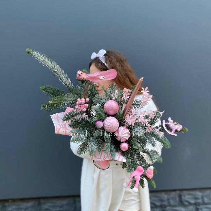 Композиция бокал розовый в Благовещенске