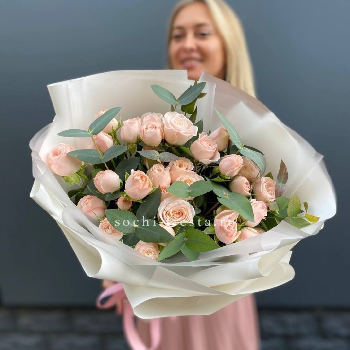 Букет кустовых роз "Фреш" в Благовещенске