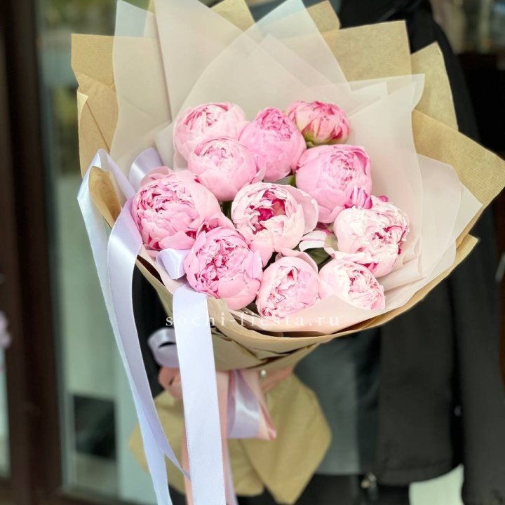 11 пионов в оформлении в Благовещенске