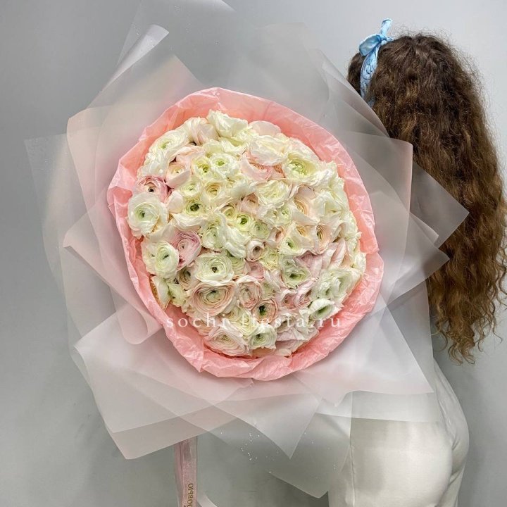 113 ранункулюсов  в Благовещенске