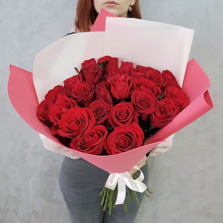 25 Красных роз рози вайт в Благовещенске