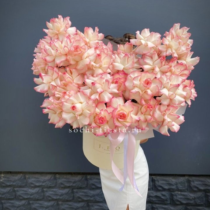 31 французская роза Джумилия в боксе в Благовещенске