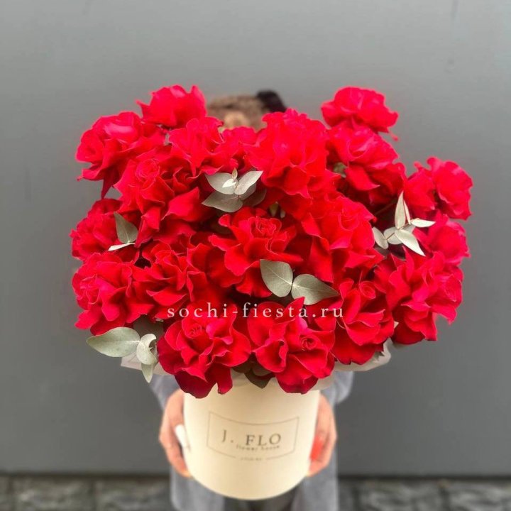 35 Французских роз в боксе в Благовещенске