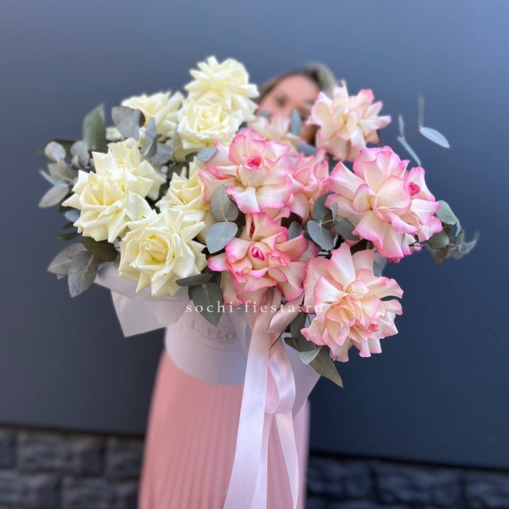 15 Французских роз в боксе в Благовещенске